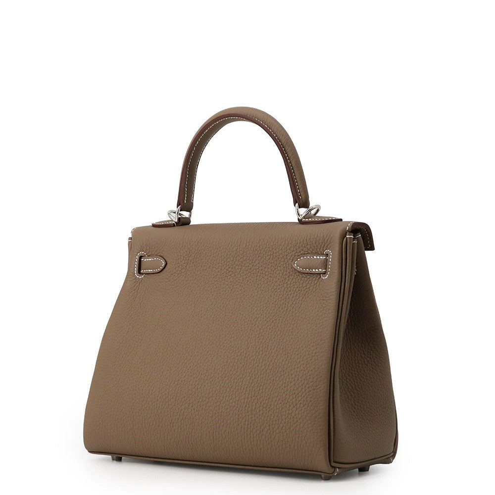 HERMÈS Kelly 25 Retourne Etoupe Togo Leather Palladium Hardware Shoulder Bag